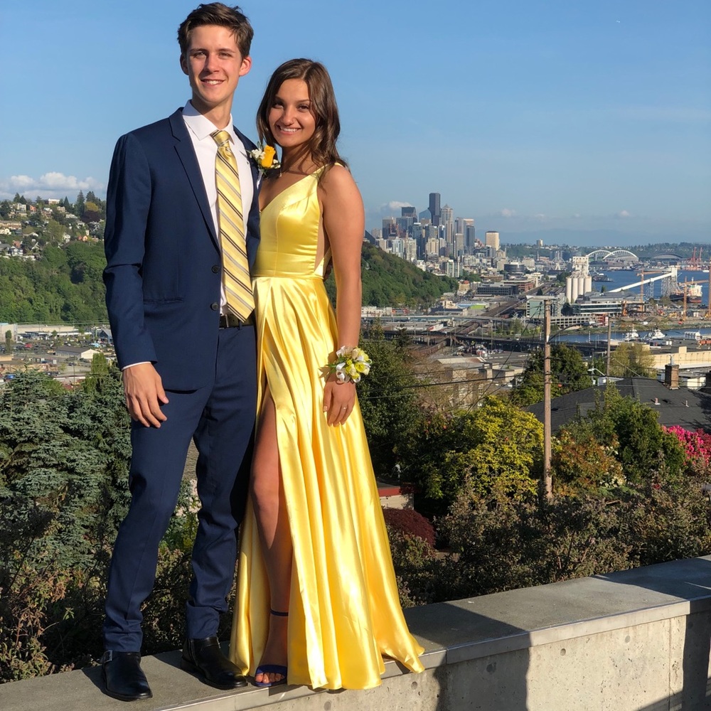 Yellow Sherri Hill Prom Dress